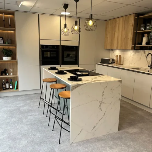 Showroom New Kitchen Display